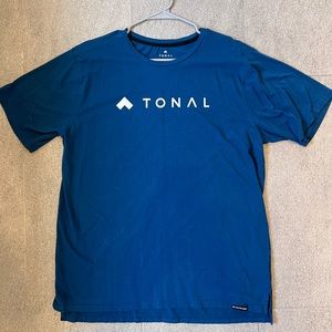 Tonal training shirt. XL